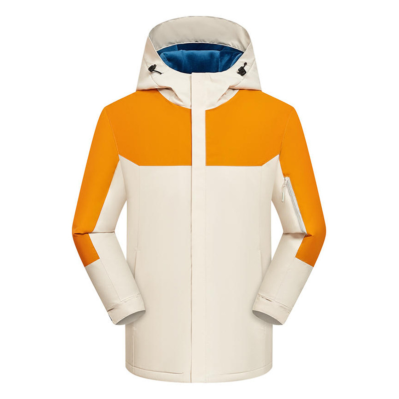 Blanc laiteux mélangé avec du jaune,