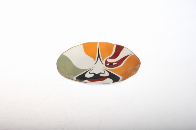 Assiette à dessert 16 cm avec décalcomanie et bordure dorée