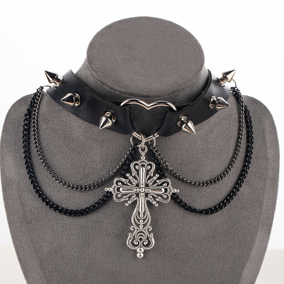 X373 cross black