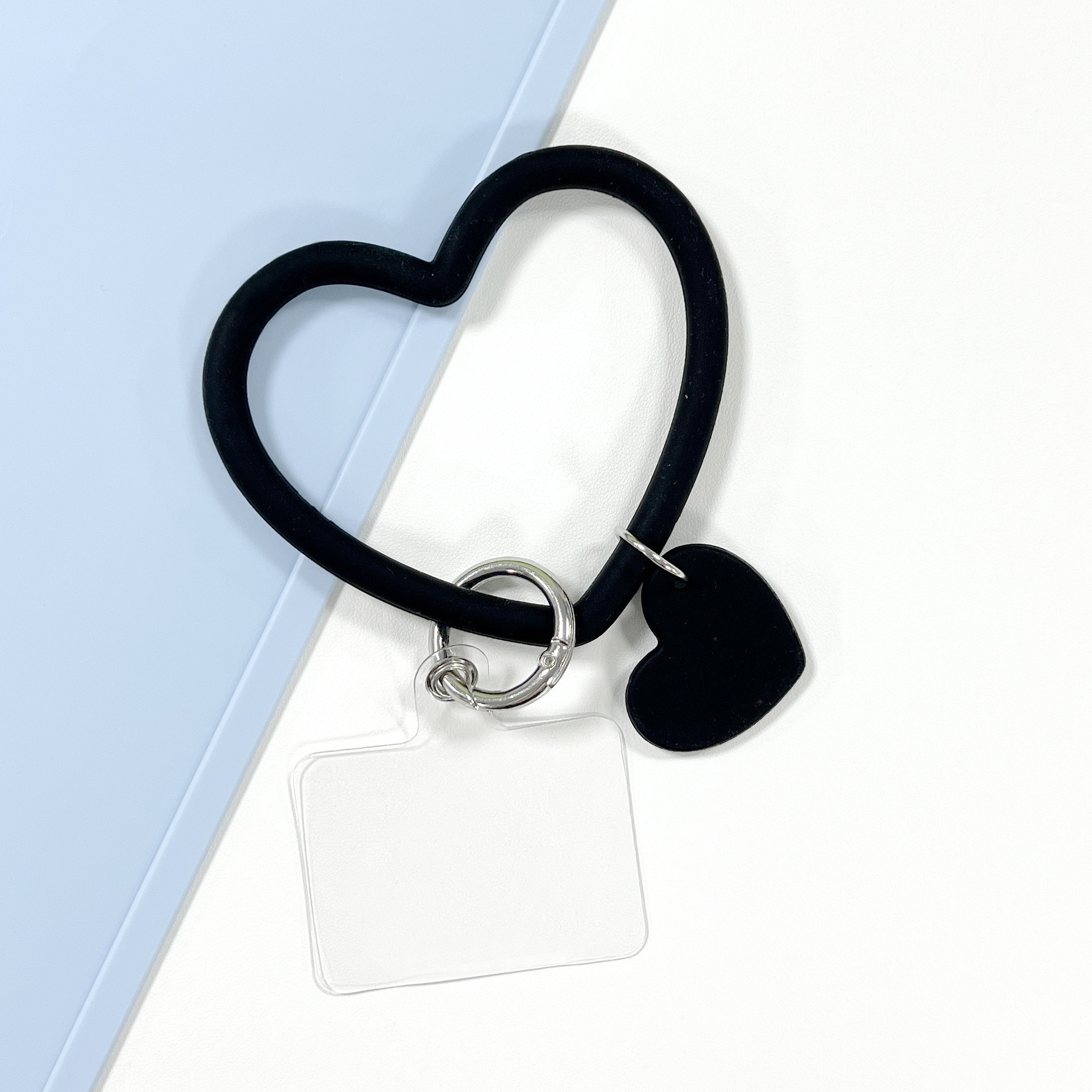 Noir avec accessoires
