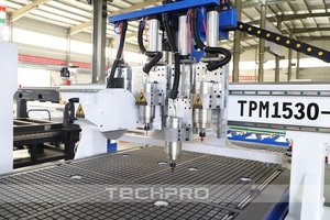 Enrutador CNC de madera de cuatro procesos multifunción de 3 ejes, hoja de sierra de husillo múltiple 1530, enrutador Cnc de cabezales múltiples - Product Image 3