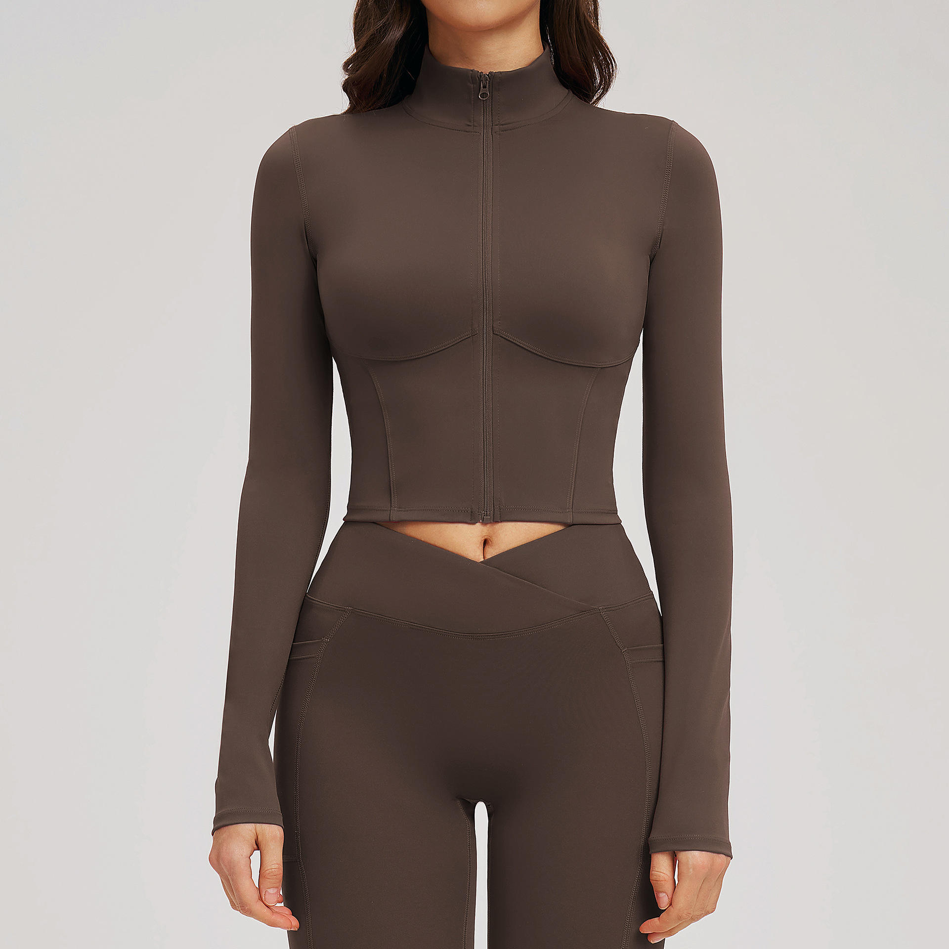 เสื้อโค้ทสีน้ำตาล