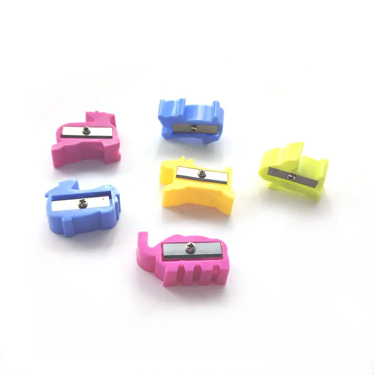 Taille-crayon 4 couleurs mélangées Boîte emballée Kawaii Animal Design Taille-crayon pour enfants
