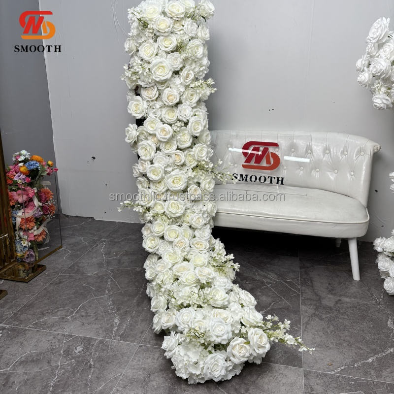 รองเท้าวิ่งลายดอกไม้