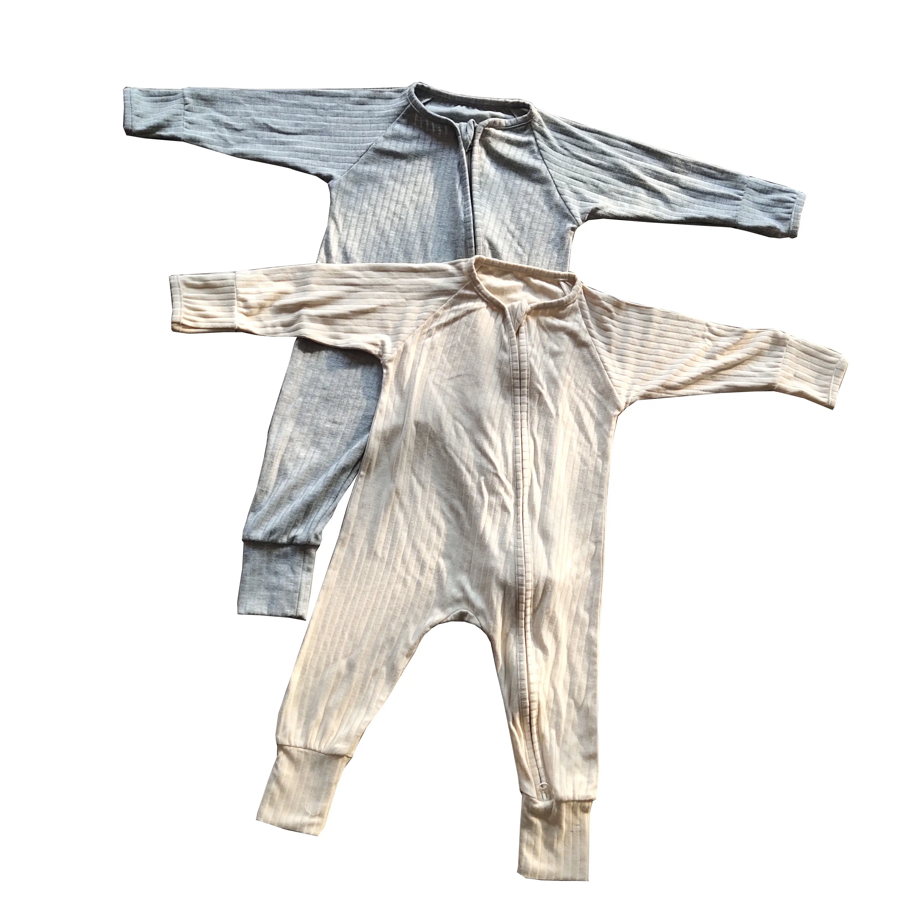 Nouvel arrivage de sac de couchage unisexe à manches longues en rayonne de bambou côtelé pour bébé pyjama avec fermeture éclair combinaison pour 0-24m