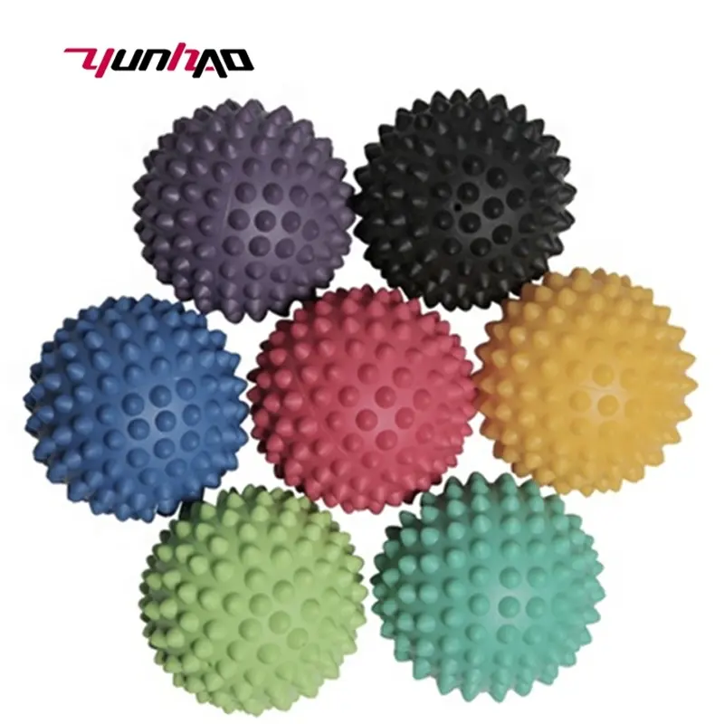 Esercizio di palestra domestica di dimensioni personalizzate all'ingrosso della fabbrica 7 CM 9 CM palla da massaggio appuntita per piedi da Yoga colorata in PVC