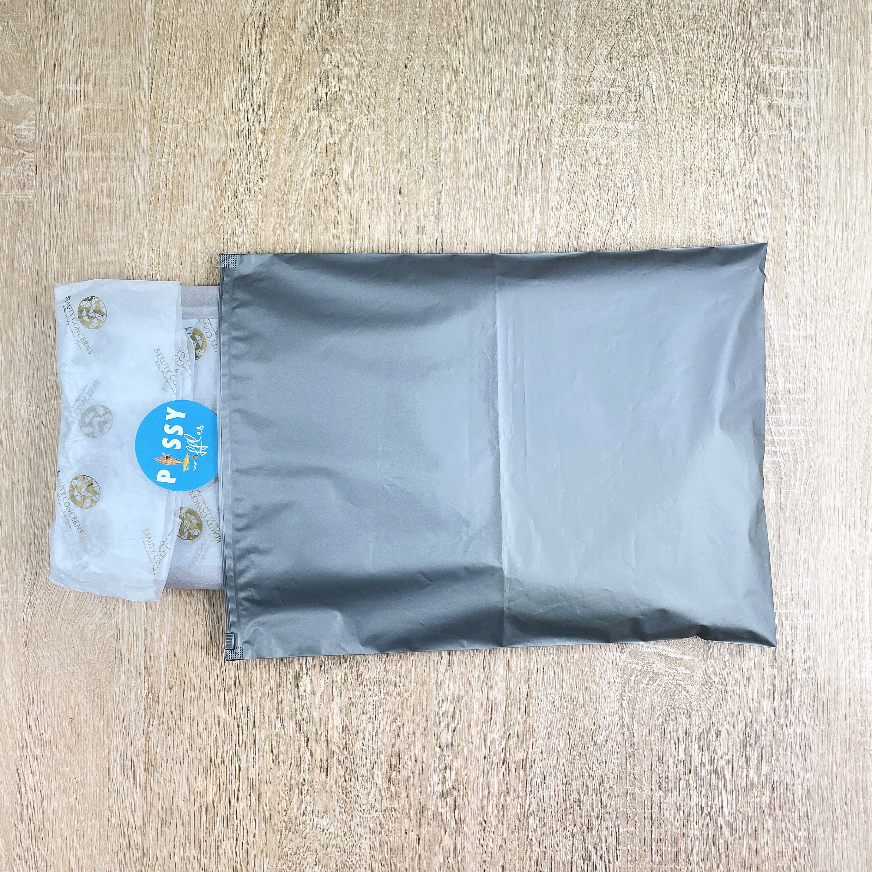 Gray zipper bag