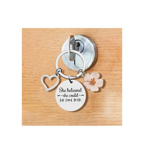Cô Ấy tin rằng cô ấy có thể vì vậy cô ấy đã làm Móc khóa quà Tặng truyền cảm hứng cho con gái Con Trai từ cha mẹ - Product Image 6