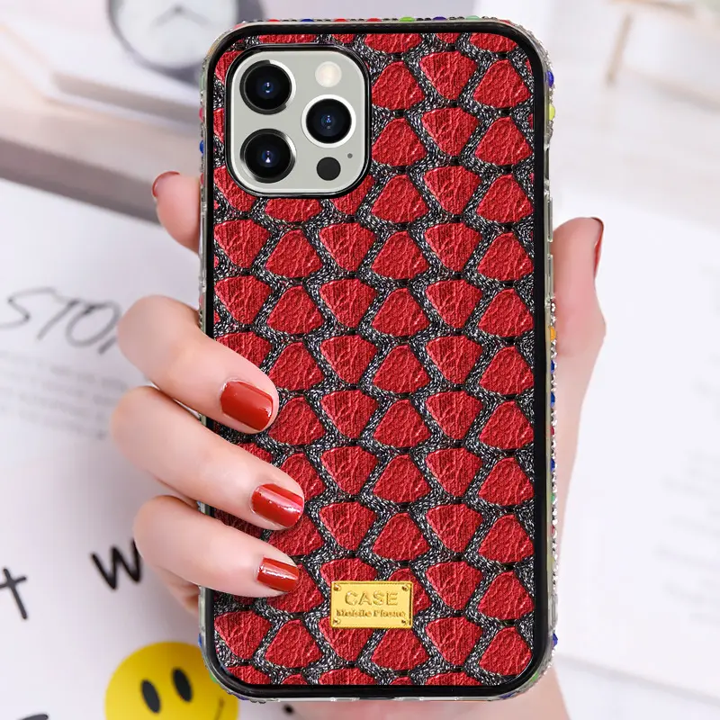 Yeni tasarım moda estetik Rhinestone Glitter mobil kapak Bling elmas Pretty telefon kılıfı benzersiz telefon kılıfı iPhone için kılıf 12 13