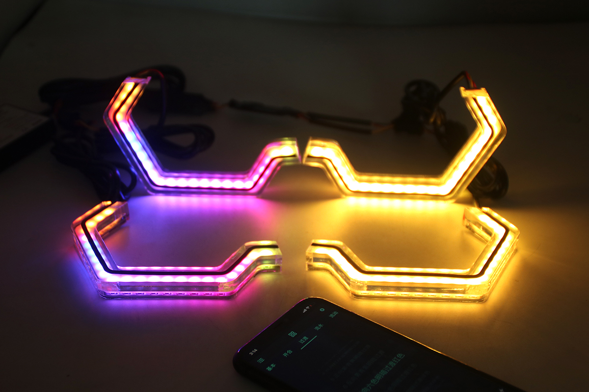 RGB Chasing con Señal de Giro Ámbar