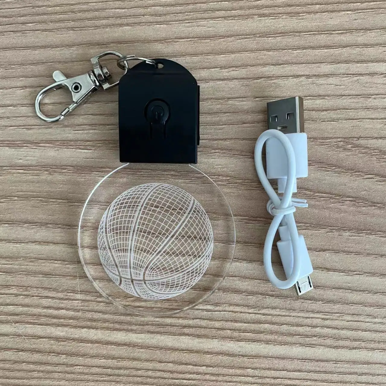 Leerer Acryl-Schlüssel bund RGB-Farben Blinkender Schlüssel ring LED 3D Optisches Mini-Nachtlicht USB-Kabel Wiederauf ladbarer Schlüssel ring für Unternehmen