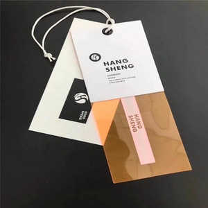 Etiquetas colgantes de ropa de papel con logotipo de nombre de impresión de diseño personalizado barato etiquetas colgantes de ropa con cuerda - Product Image 2