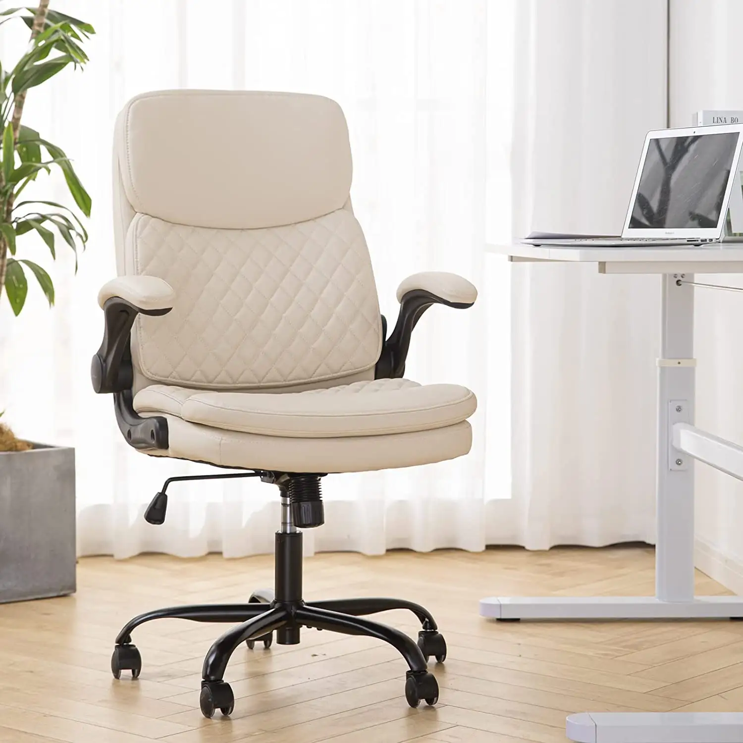 Hot Selling Ergonomic Adjustable Swivel Manager Boss Executive Leather Office Chairs