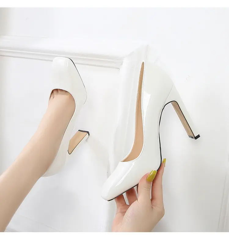 Estilo coreano Cabeza Cuadrada moda boca baja tacón alto zapatos individuales mujer tacón grueso charol zapatos de Boda nupcial