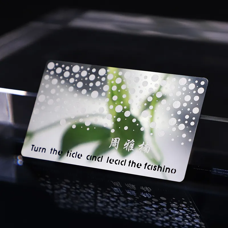 OEM ร้อนขายเปล่าโลหะวีซ่าบัตรเครดิตที่มีแถบแม่เหล็กสแตนเลสเงา NFC โลหะบัตรเครดิต