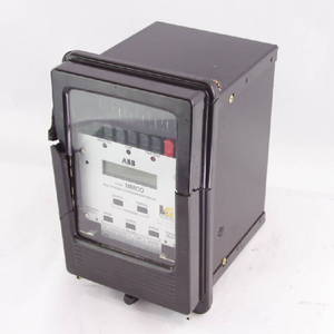 Neue und originale SPS MAZZ5Z3GC1 Typ MMCO Mehrphasen-Übers trom relais 5 Beschädigte Kunststoff-SPS-Programmier steuerung - Product Image 1
