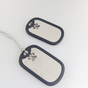 Etiquetas modernas para mascotas de acero inoxidable Código QR Placa de identificación imprimible Varios materiales Técnica de estampado de estilo Feng Shui - Product Image 5