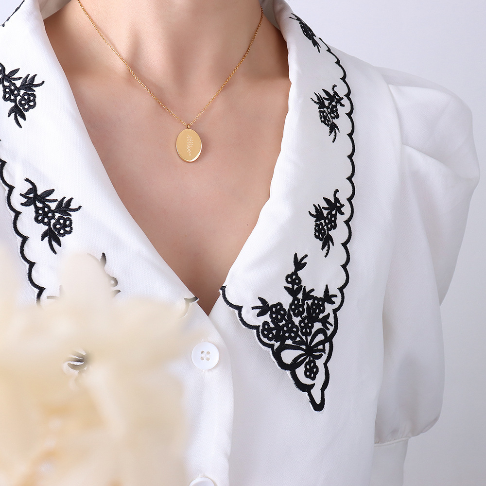 P1144- Collier doré- Fleur de juillet