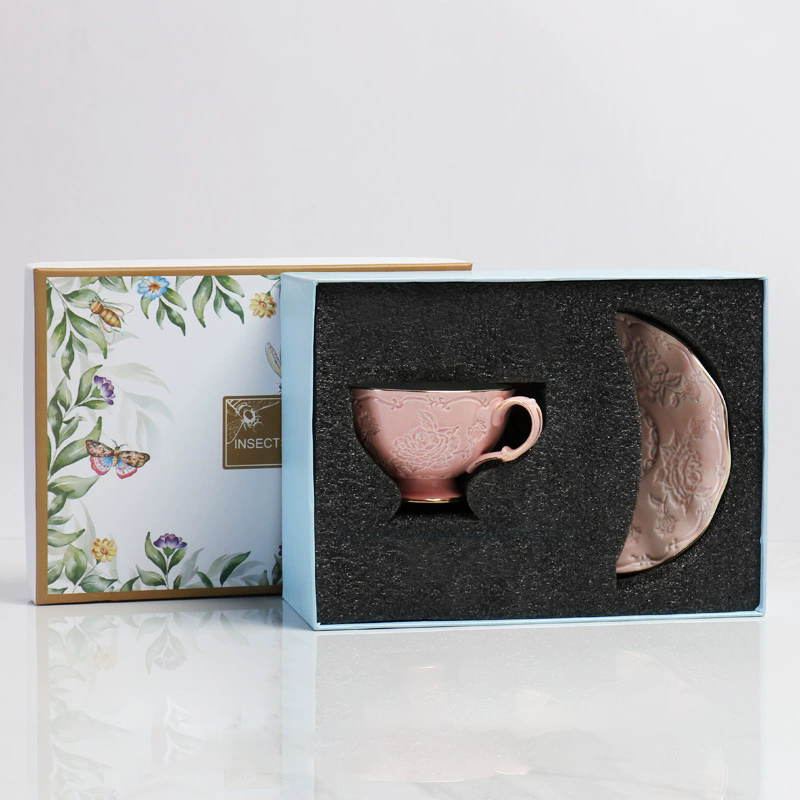 Tasse et soucoupe-C