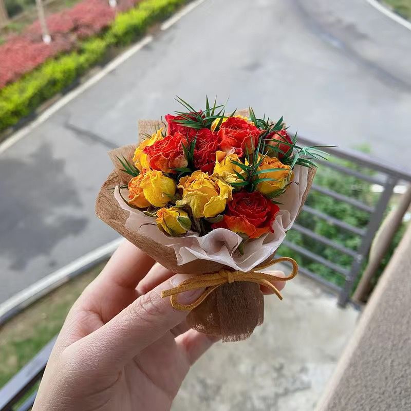 10 yellow red