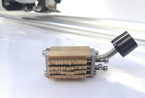 Macchina per la codifica termica della lamina a nastro con data di scadenza automatica di alta qualità - Product Image 2