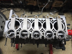 用于02-04 VOLVO T5 2.3hpt的高性能赛车调谐漂移锻造杆h型钢连杆