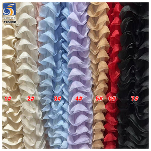 YX539 Neues Design Weiß Polyester 3D Wave Stickerei Tüll Net Mesh Fabric Plain Pattern für Kinder bekleidung