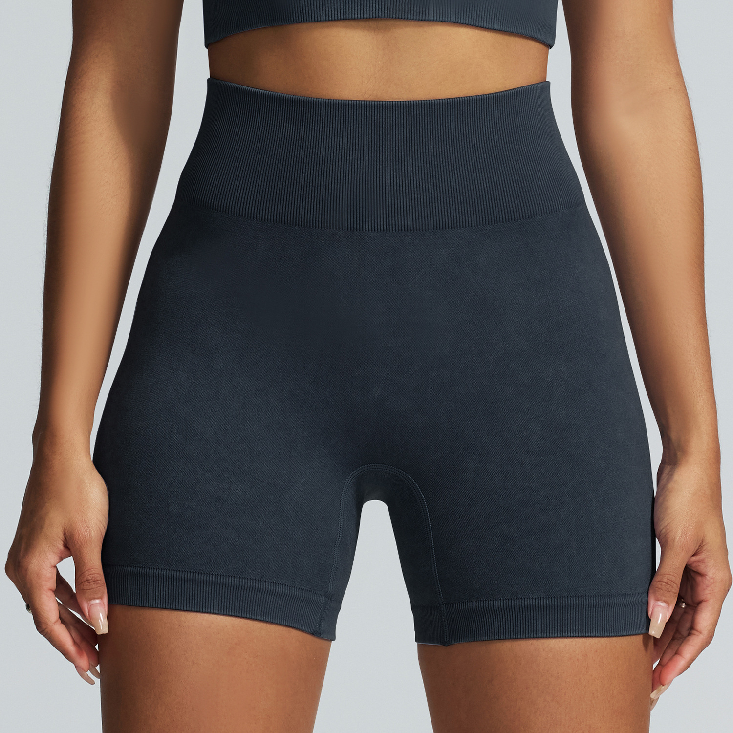 Short noir