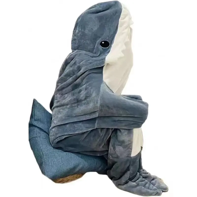 Schlussverkauf kreativer ungepfütterter riesiger Hai-Plüsch-Spielzeug großer Hai-Fell einteiliger Tier-Pajama