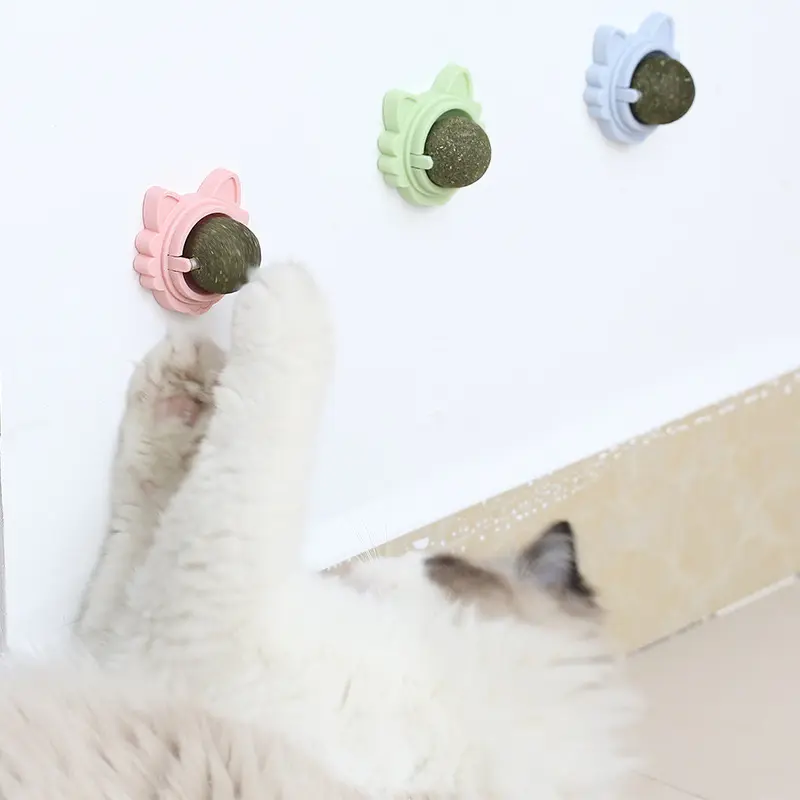 무료 샘플 2023 새로운 디자인 애완 동물 제품 귀여운 고양이 장난감 씹는 핥기 릴렉스 벽 공 개박하 장난감 고양이 사자 고양이 개박하 공