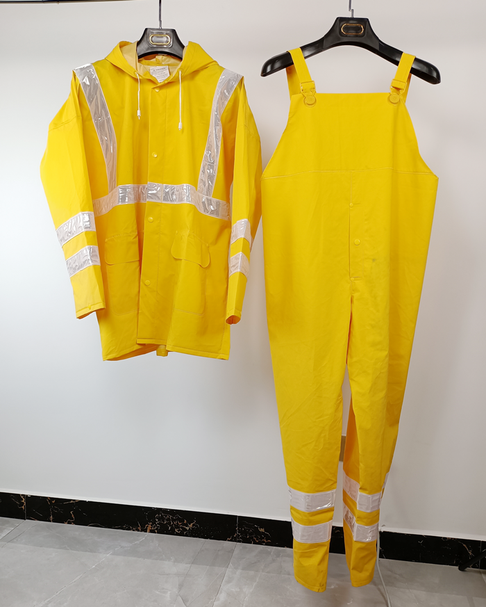 Jaune