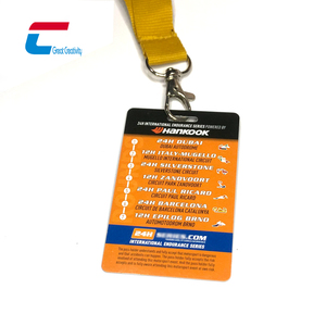 ISO14443A RFID distintivo in plastica con ID foto personalizzato con codice a barre per il controllo dell'accesso alla scuola