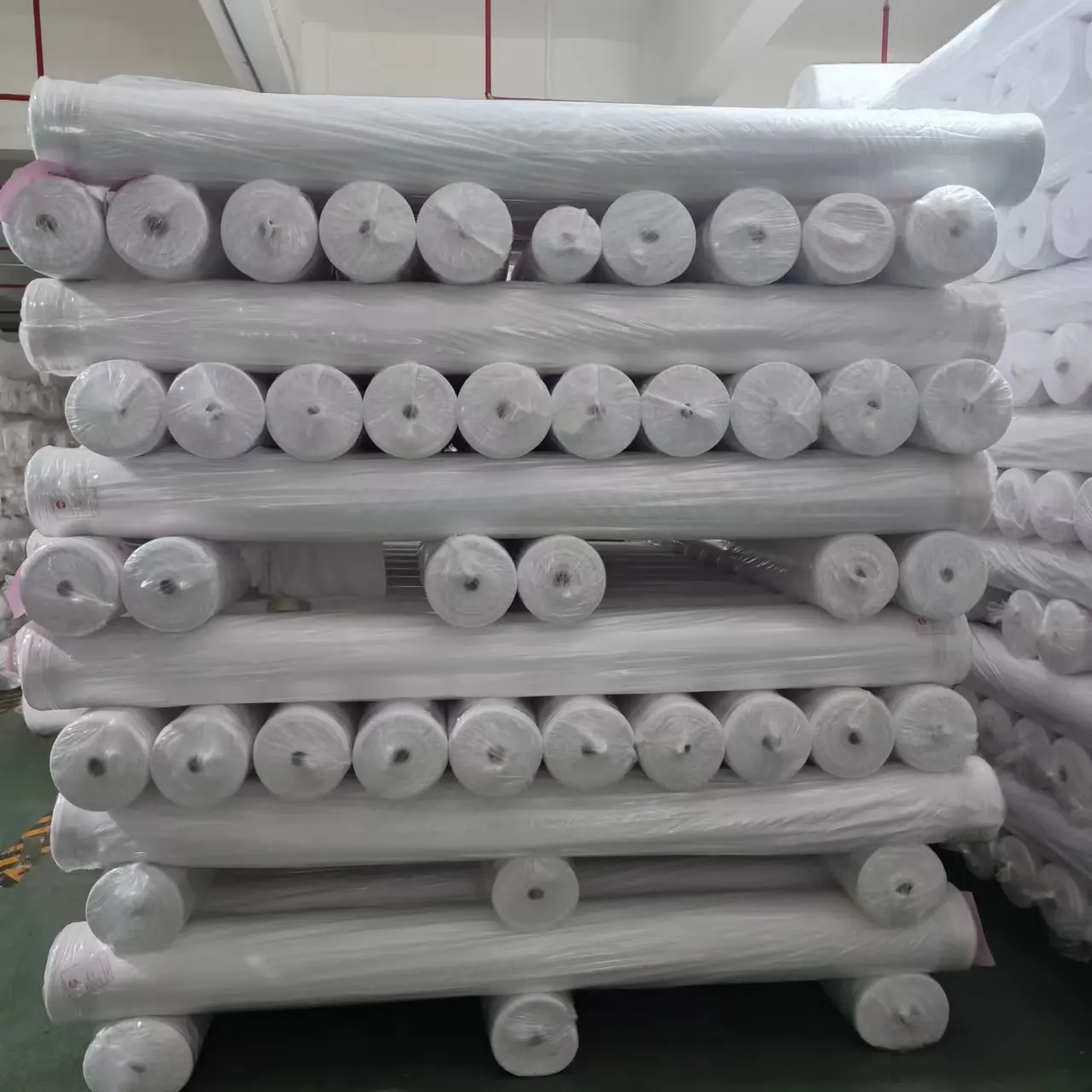 Toptan 100% Polyester Fabric-90GSM su ve rüzgara dayanıklı yatak çarşafı dispers baskı ev