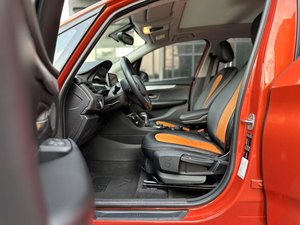 รถ BMW 2 218i Tourer ชั้นนำ2016รุ่นรถหรูขนาดกะทัดรัด BMW 2 Series รถเทอร์โบสีดำ FWD - Product Image 5