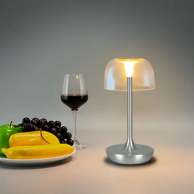 Lampada da tavolo a Led senza fili all'ingrosso illuminazione per decorazioni per la casa lampada da tavolo Smart Touch per ristorante portatile ricaricabile