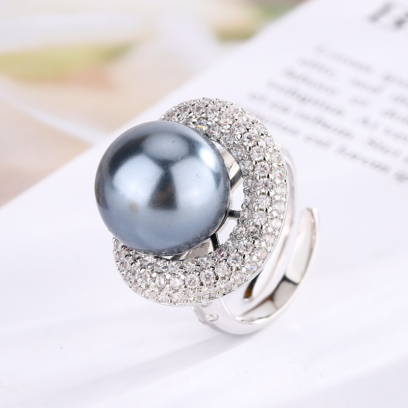 Anillo de cuentas gris platino de tamaño ajustable