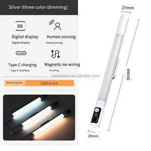 Sensor de movimiento debajo de las luces del Gabinete Ángulo ajustable Carga USB inalámbrica Temperaturas de 3 colores con pantalla digital - Product Image 3