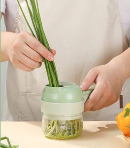 4 in1ポータブル電気野菜カッターセットタイプC充電野菜チョッパーワイヤレスフードプロセッサー