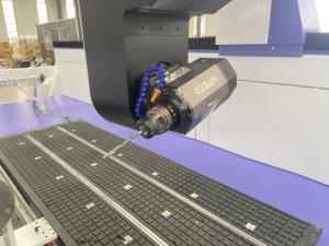 Routeur CNC 5 axes robuste 1325 portique mobile 3D moule fraisage coupe gravure Machine pour mousse EPS plâtre bois Syntec PLC - Product Image 5