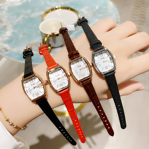 High Quality Scottie 9403B Women's Watch New Design Specialty Store Fashion Trend Quartz Watch Irregular Shape Leather Band - Product Image 6