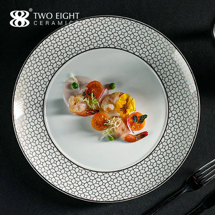2022 nuovo arrivo Royal Restaurant Set di piatti in ceramica stoviglie di lusso Bone China piatto da sposa piatto in porcellana piatto per Hotel