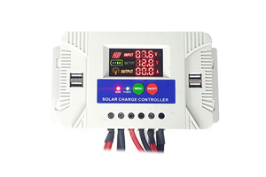 2.1A USBおよびLCDディスプレイを備えた高品質コントローラー12V/24V 40APWMソーラー充電コントローラー - Product Image 2