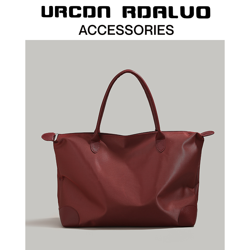 Wine red collection gift bag
