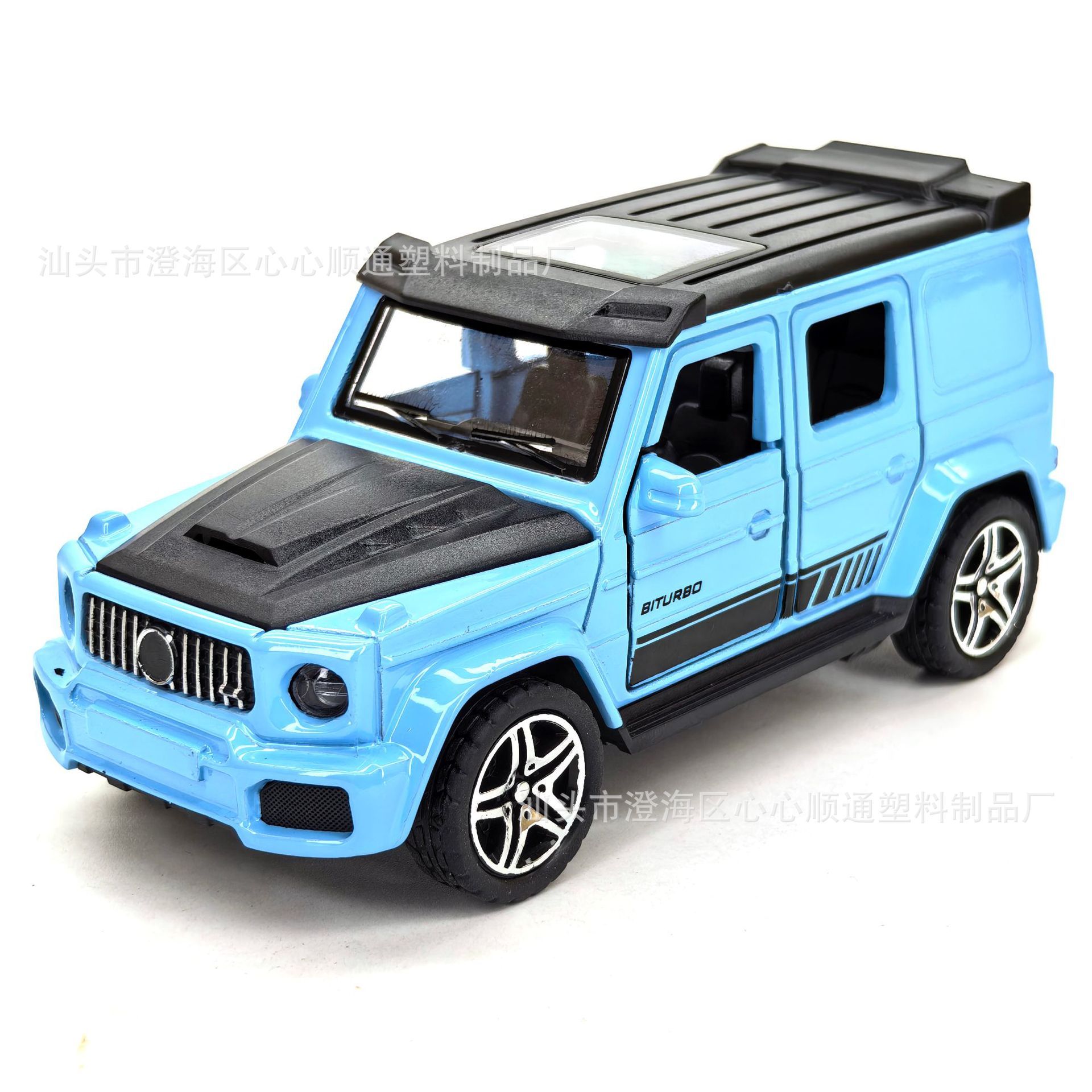 Four-door gbagbo light blue-window box
