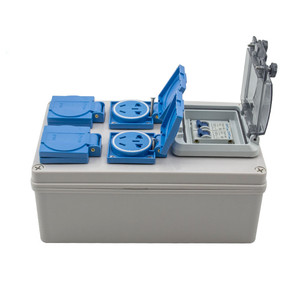 Disyuntor de distribución eléctrica de buen diseño, caja de enchufe combinado multifunción impermeable con interruptor de aire 1P