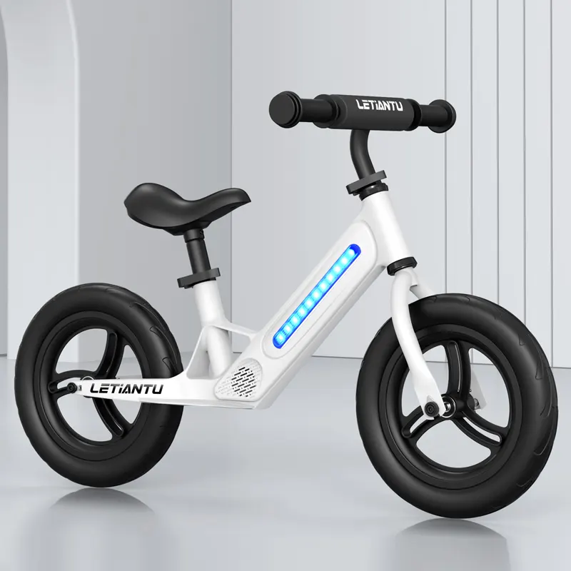 Patinete de equilibrio para niños, marco de patada con Bluetooth, aleación de aluminio, venta al por mayor, 2 ruedas plegables, logotipo personalizado de 12 pulgadas