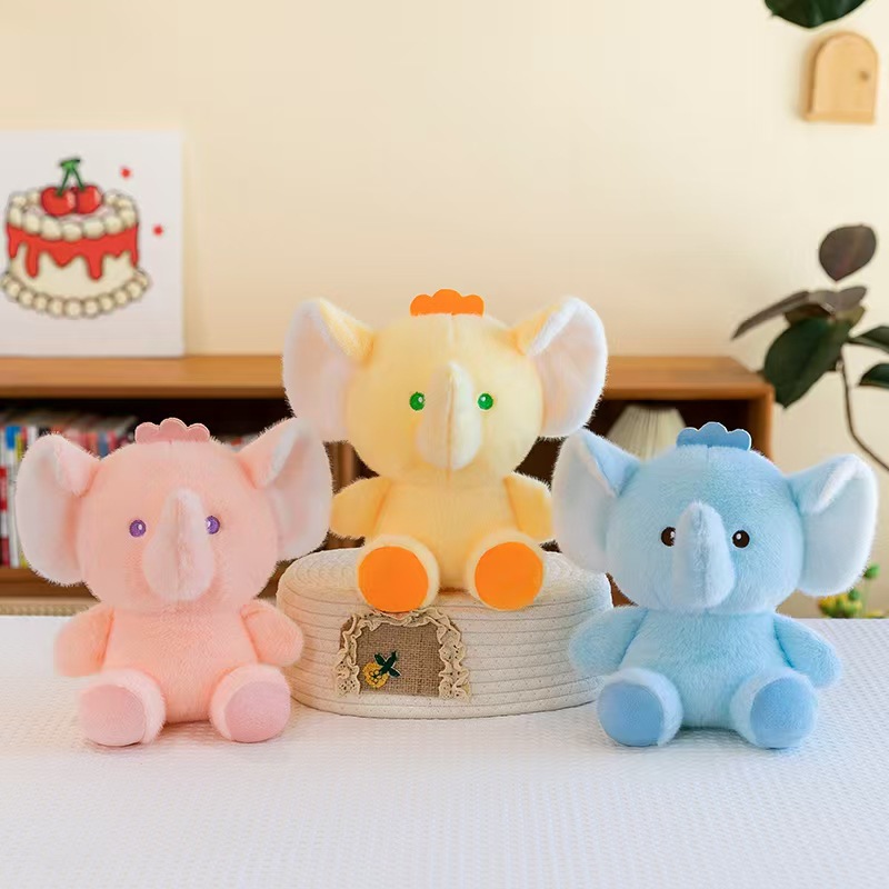 Bébé éléphant coloré