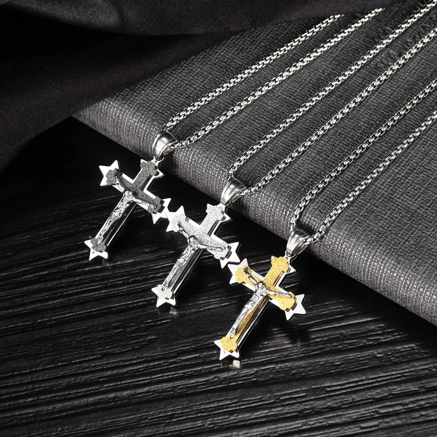 Popüler İsa haç kolye paslanmaz çelik moda hıristiyan takı 24K altın haç erkek kolye kolye mezuniyet hediyesi
