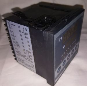 DC1040 <strong>Temperature</strong> <strong>Controller</strong> DC1040CR-212100-E One Year Warranty - Product Image 6