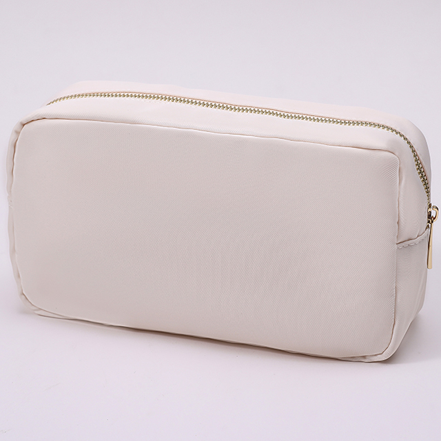 #38 nude nylon bag
